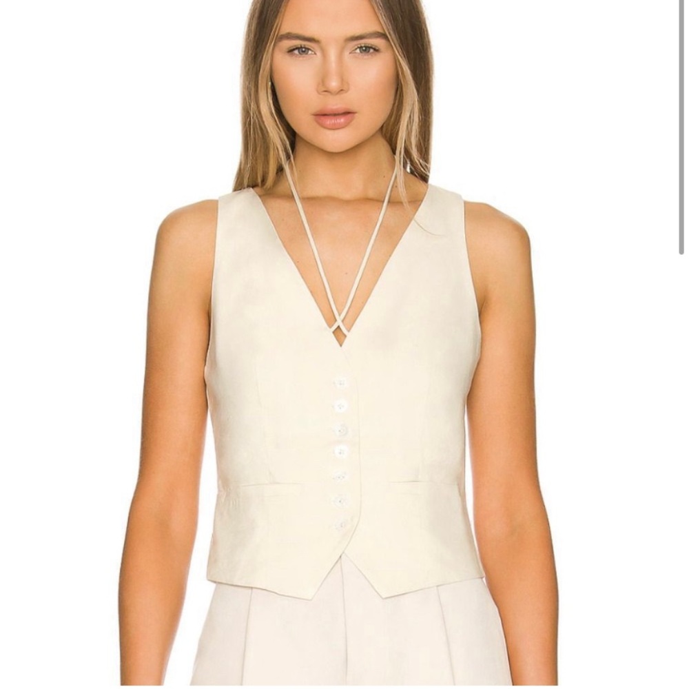 L'Academie Logan Vest in Beige size Large